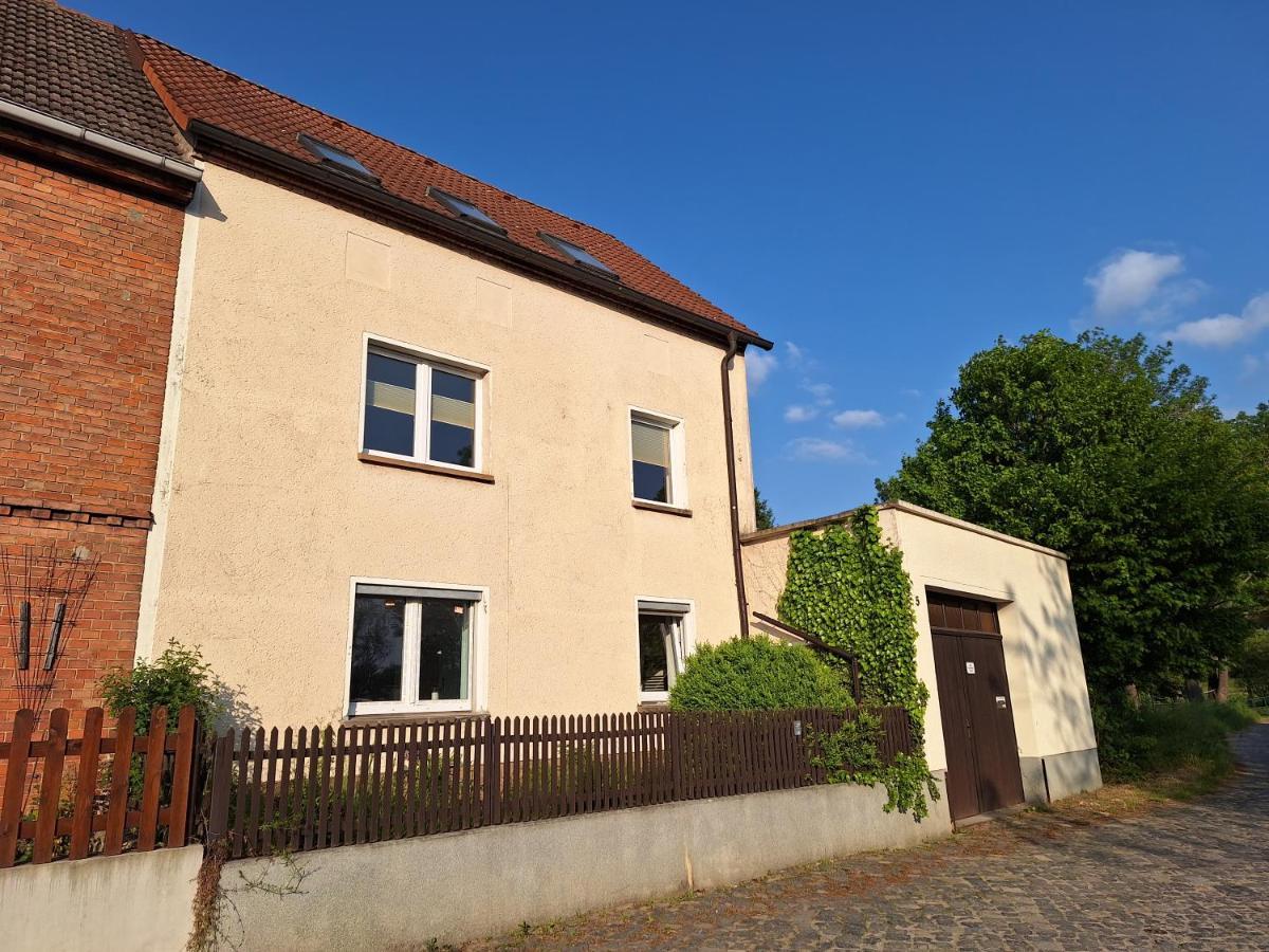 Ferienhaus Herztor Bad Bibra Экстерьер фото